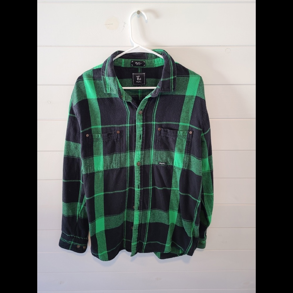 LRG flannel. Large